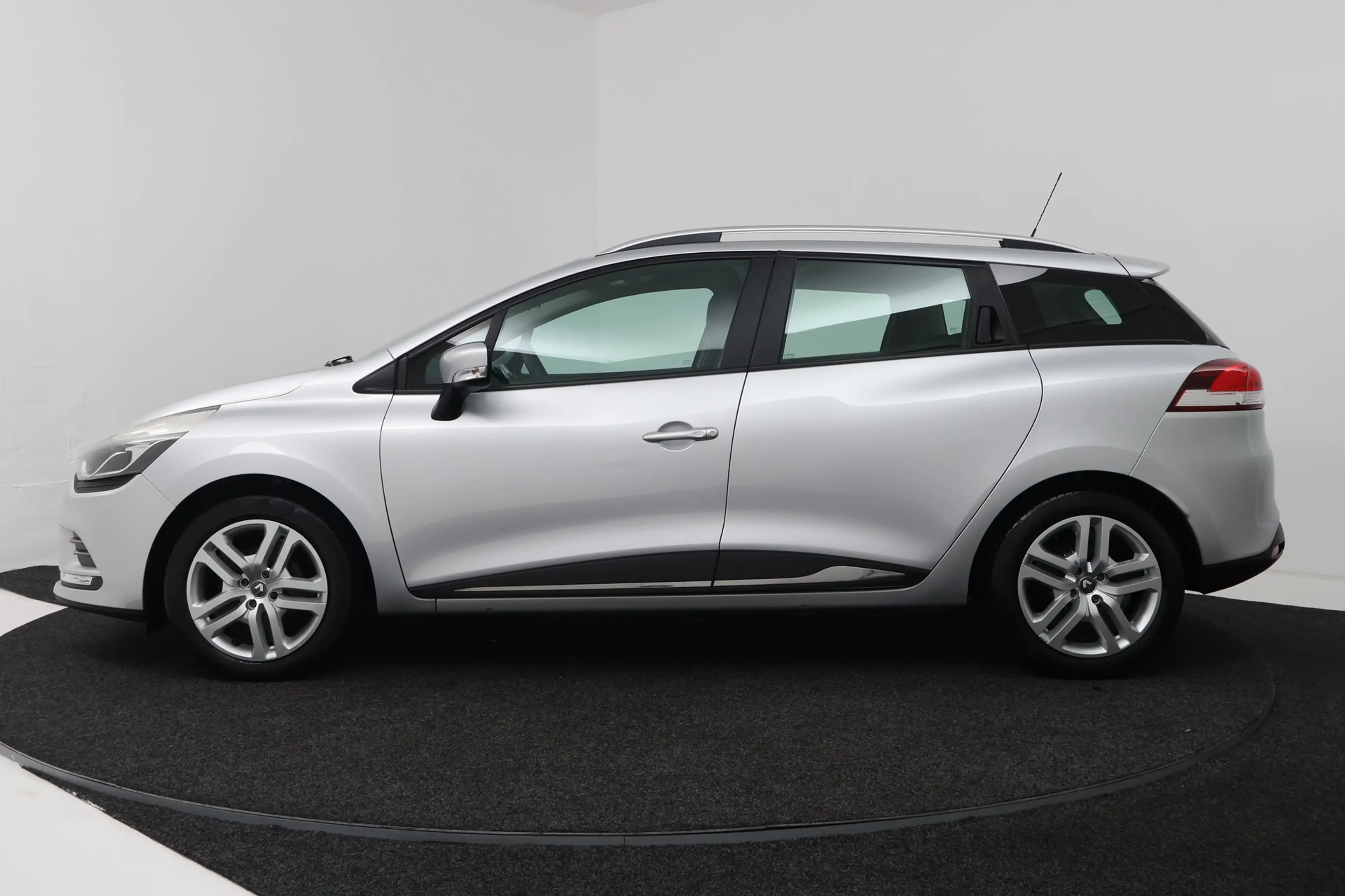 Renault Clio 1.2 16V (TREKHAAK, NAVIGATIE, CRUISE CONTROL, AIRC — photo 2