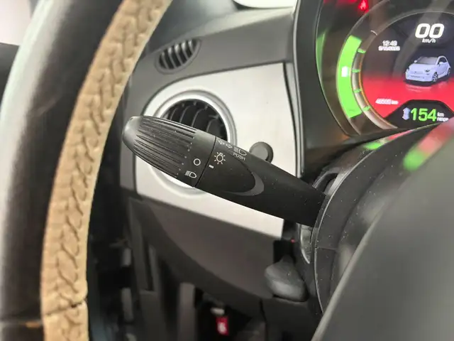 Fiat 500e view 7