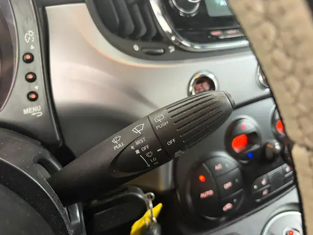 Fiat 500e view 11
