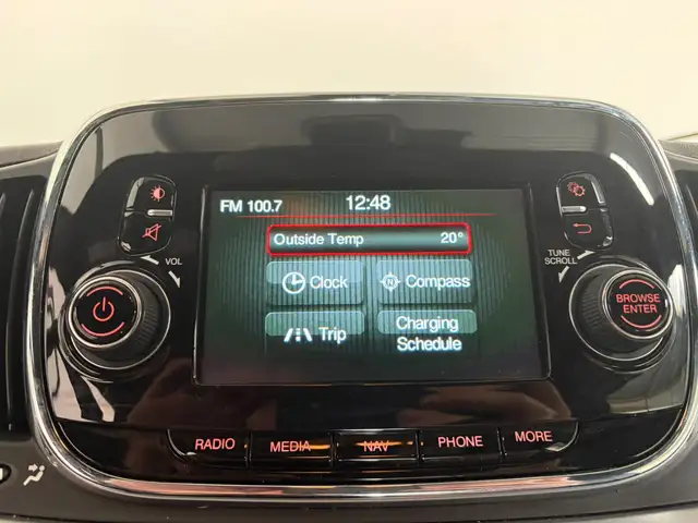 Fiat 500e view 12