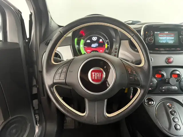 Fiat 500e view 9