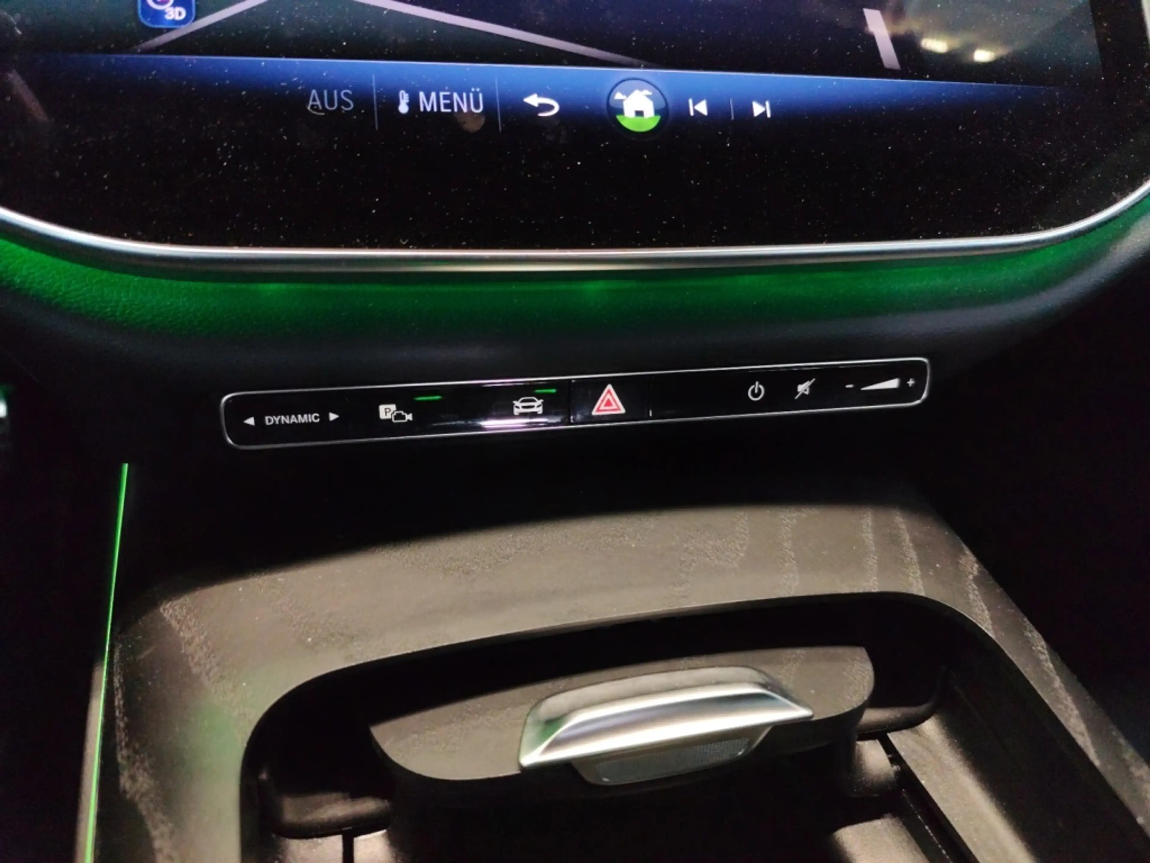 Mercedes-Benz E 220 d T 4M AMG|NIGHT|AHK|PANO|360°|DISTR|LEDER — photo 10