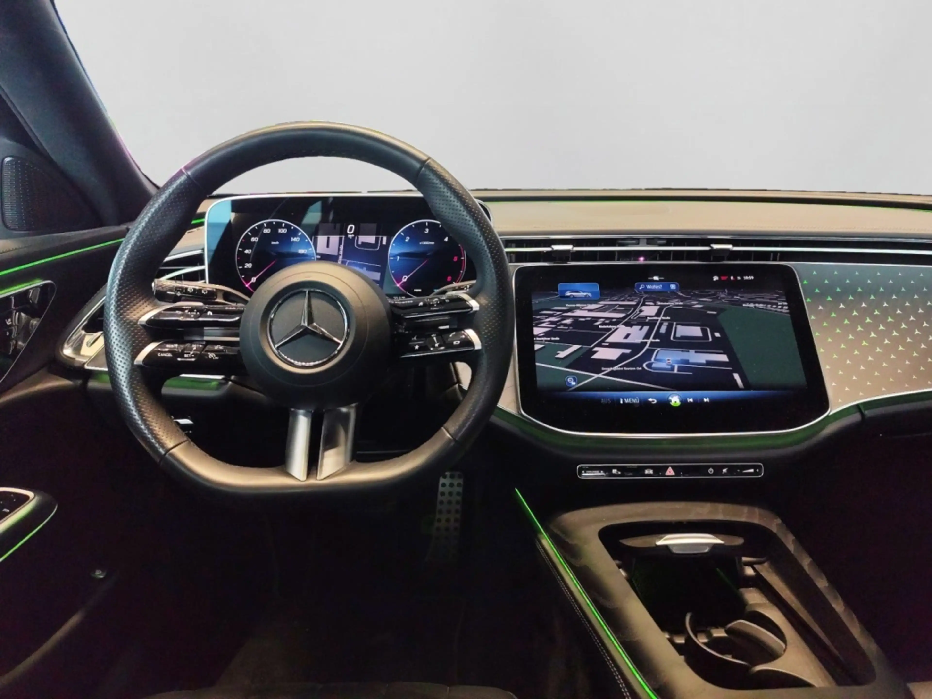 Mercedes-Benz E 220 d T 4M AMG|NIGHT|AHK|PANO|360°|DISTR|LEDER — photo 9