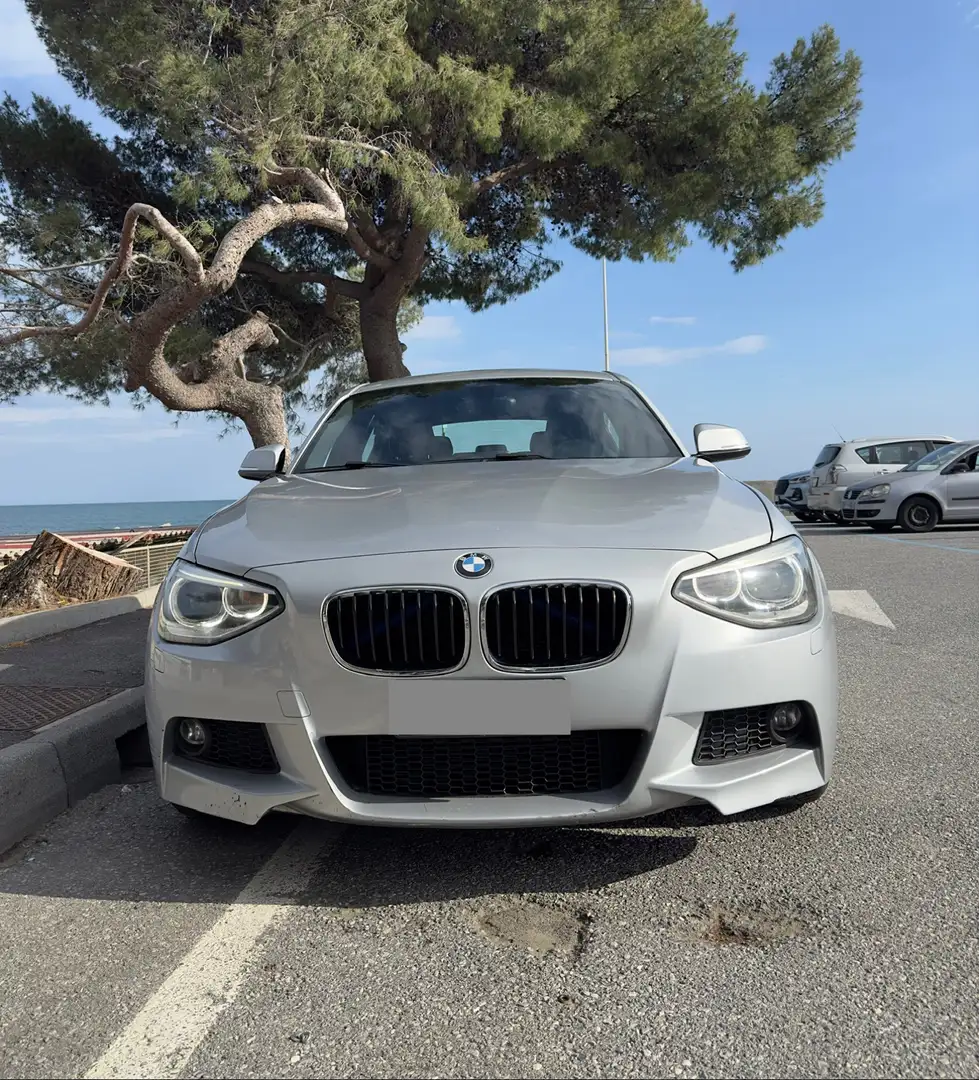 BMW 120 120d 5p xdrive Msport Stříbrná - 2