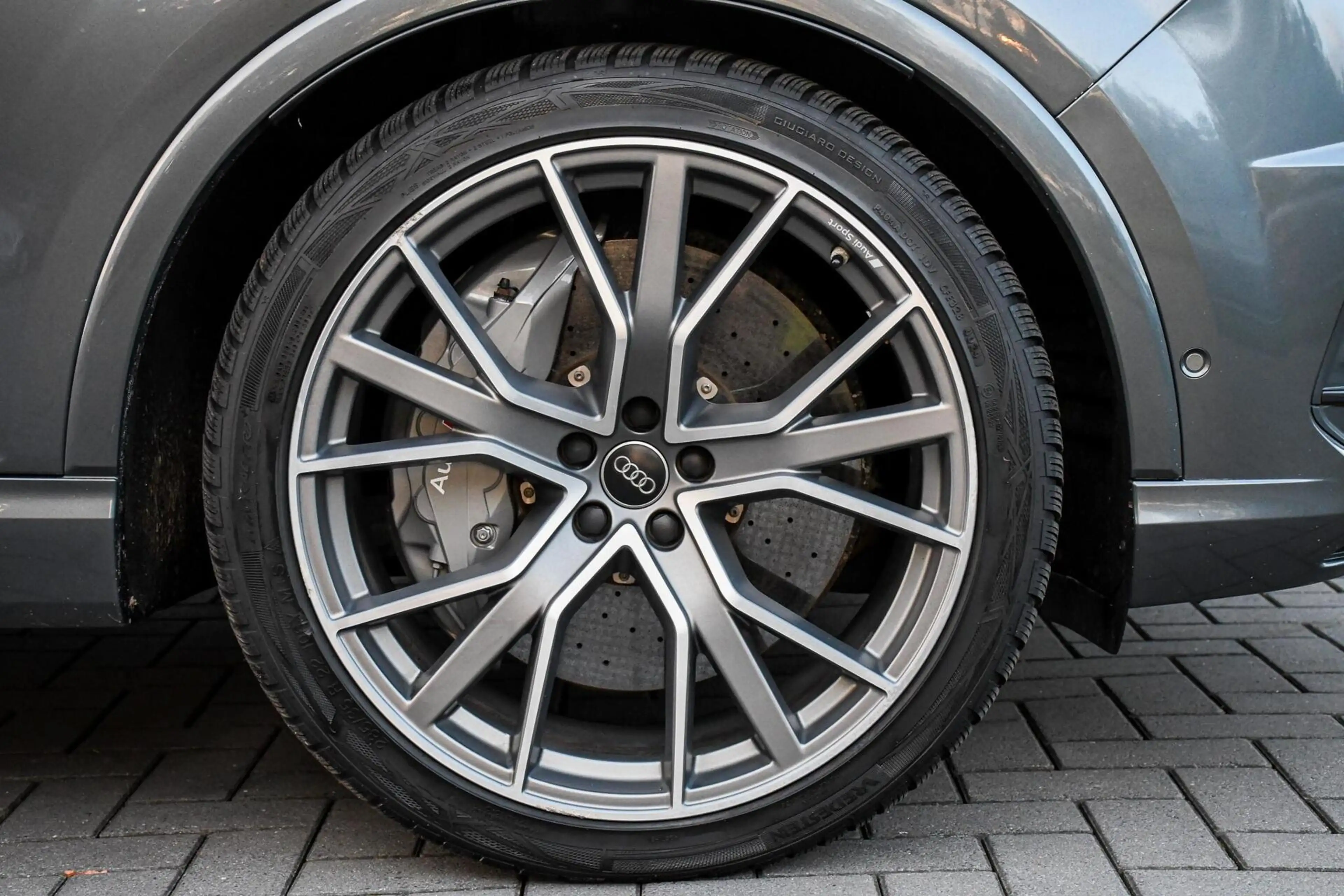 Audi SQ7 4.0 V8 TDI quattro Pro Line + 7p Ceramic 435PK PAN — photo 35
