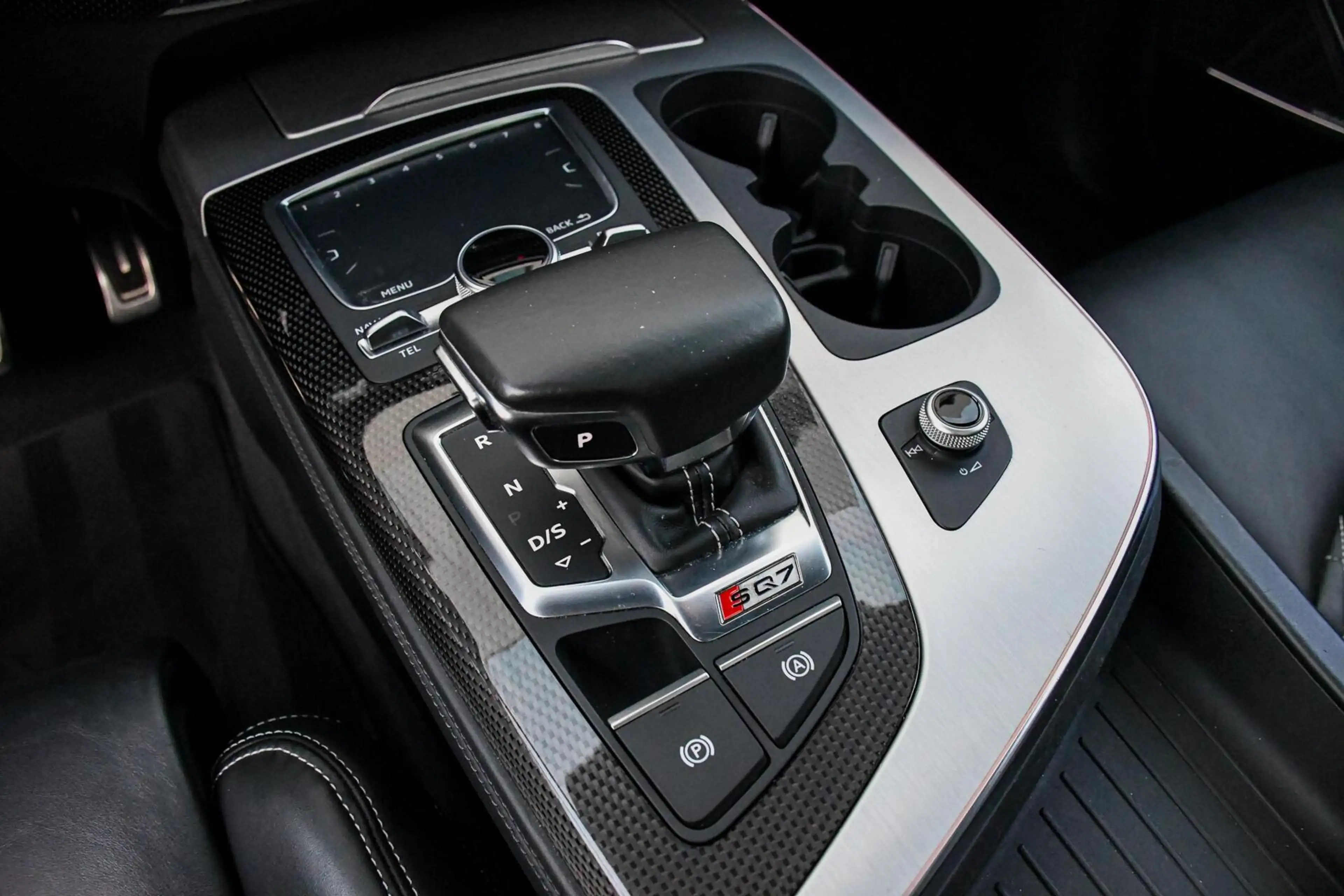 Audi SQ7 4.0 V8 TDI quattro Pro Line + 7p Ceramic 435PK PAN — photo 49