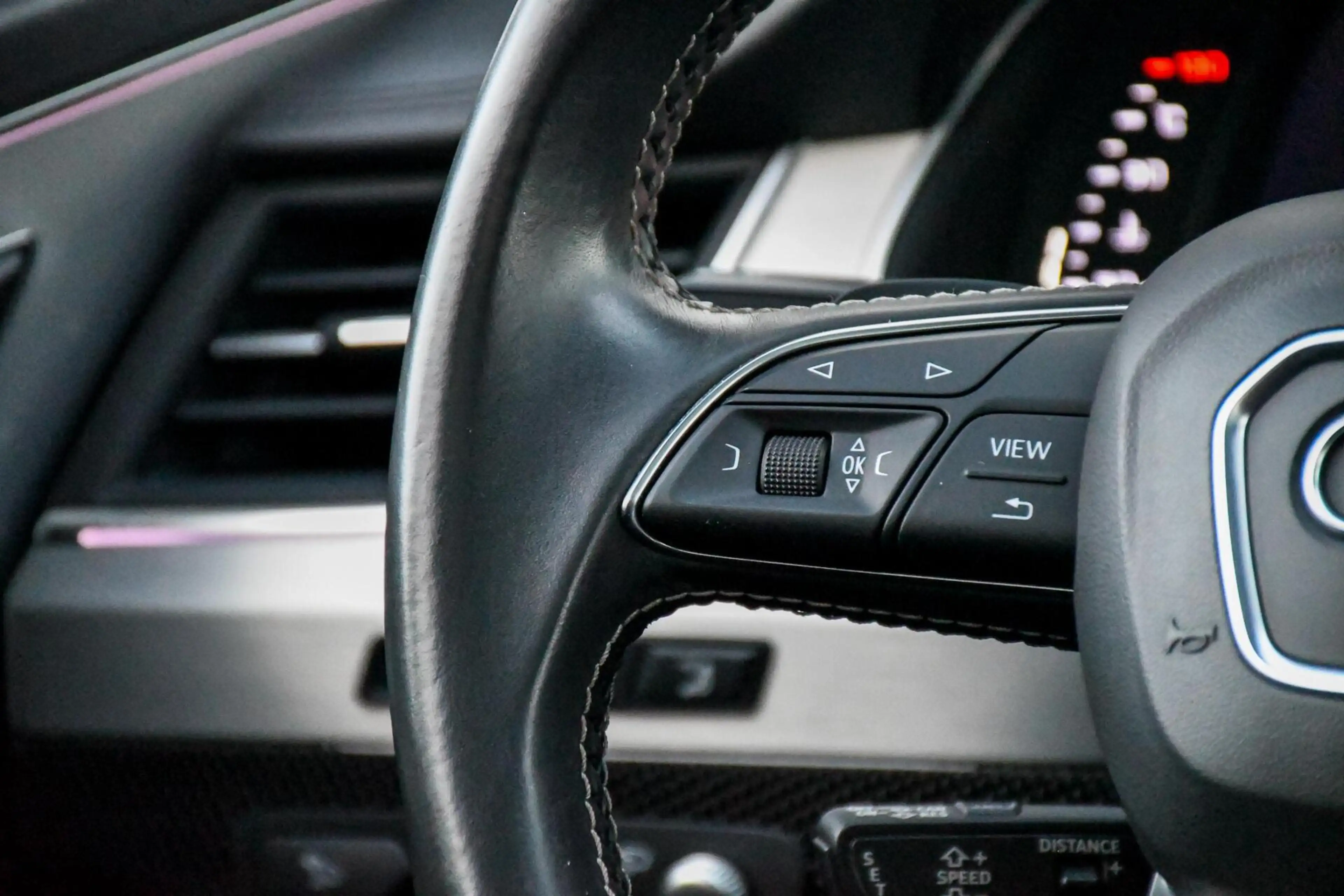 Audi SQ7 4.0 V8 TDI quattro Pro Line + 7p Ceramic 435PK PAN — photo 10