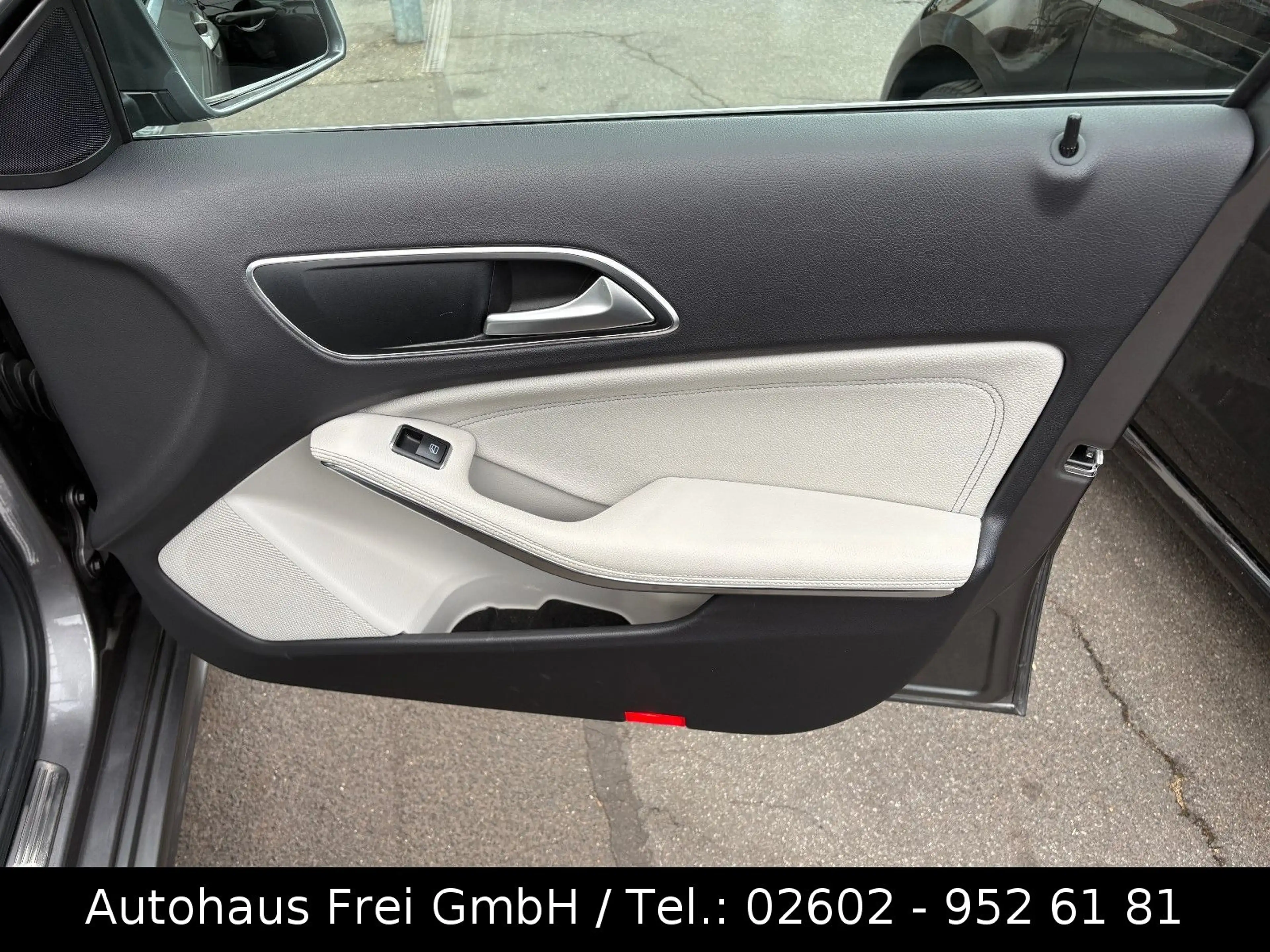 Mercedes-Benz A 180 BE URBAN*BI-XENON*KAMERA*PANORAMADACH*NAVI — photo 15