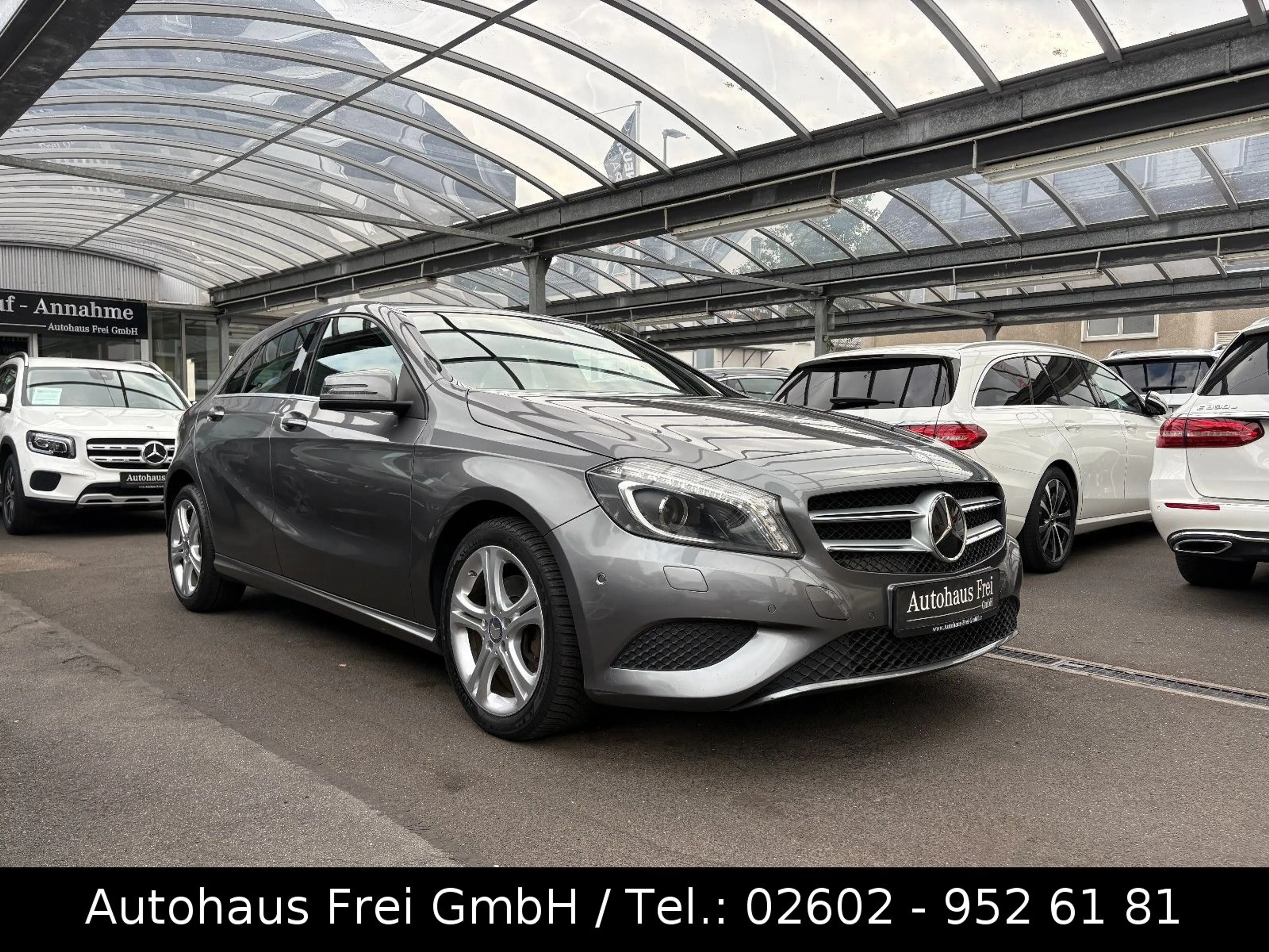 Mercedes-Benz A 180 BE URBAN*BI-XENON*KAMERA*PANORAMADACH*NAVI — photo 3