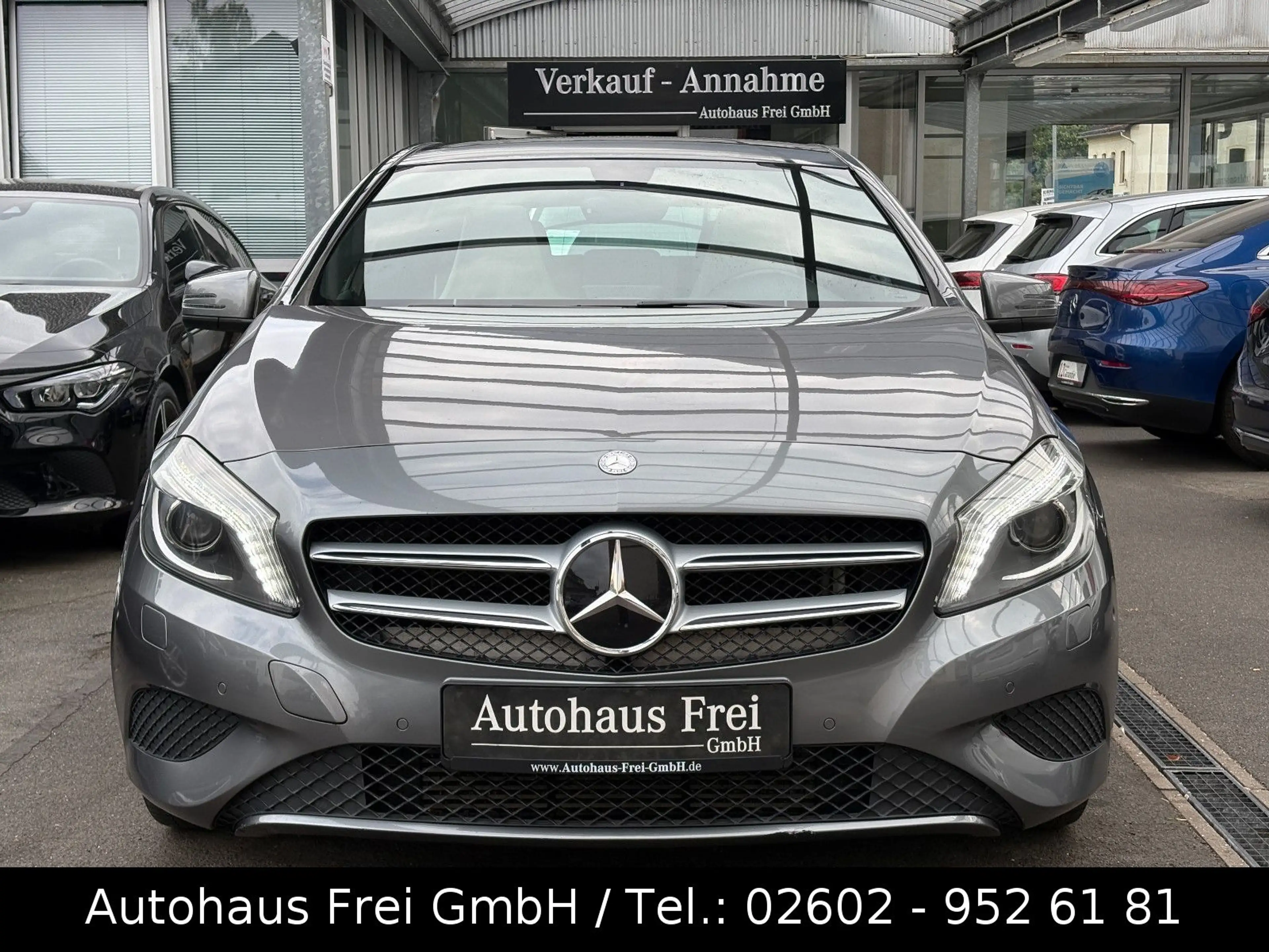 Mercedes-Benz A 180 BE URBAN*BI-XENON*KAMERA*PANORAMADACH*NAVI — photo 4