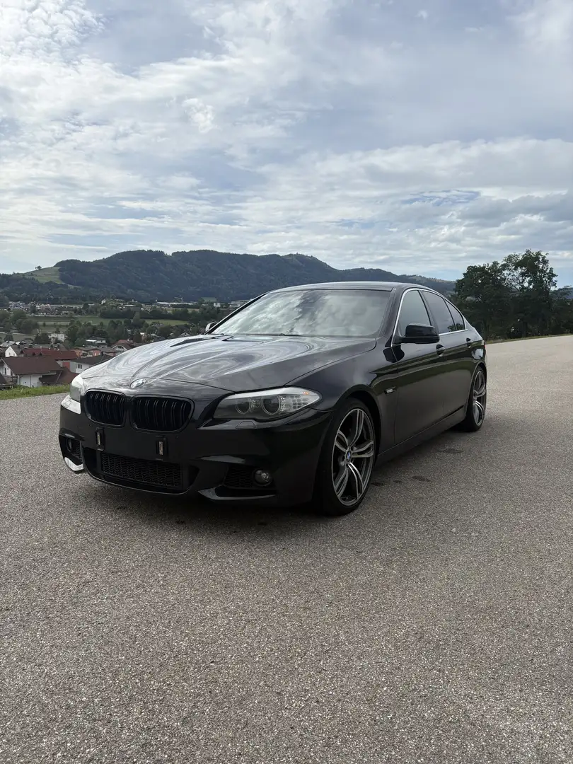 BMW 525 525d F10 Schwarz - 1