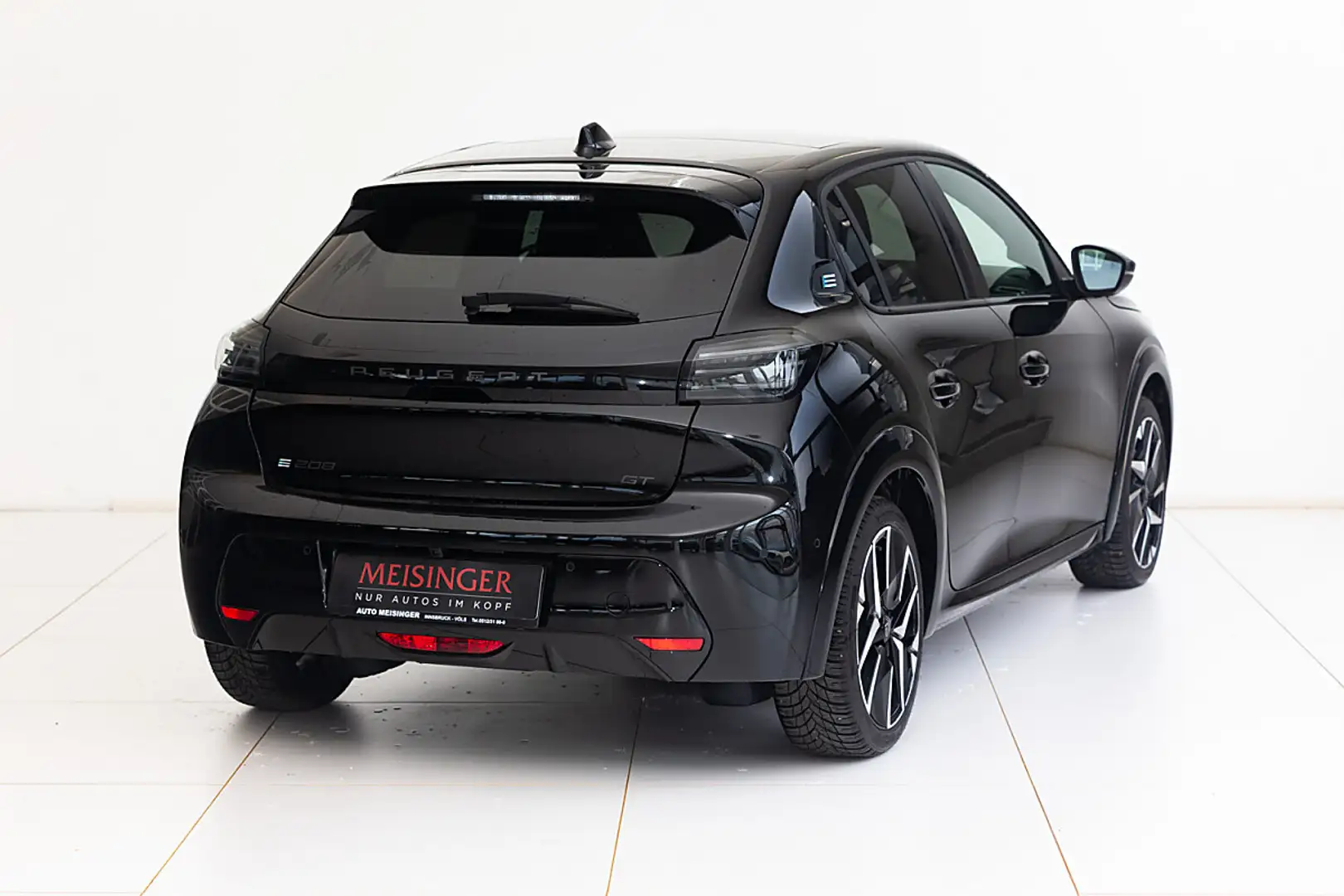 Peugeot e-208 156PS 51kWh GT Schwarz - 2