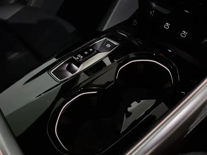 Audi Q5 2026, foto 12