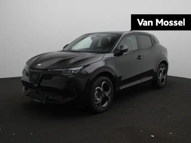 Alfa Romeo Junior 1.2 Turbo Hybrid Ibrida Sport Speciale | Alcantara