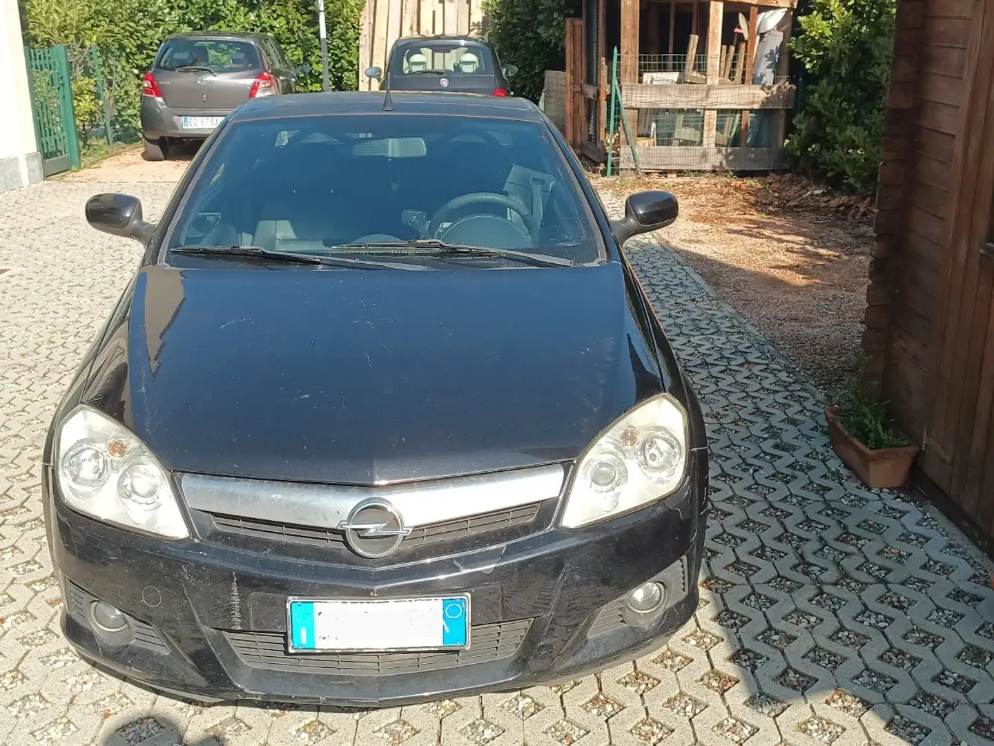 Opel Tigra Twintop 1.3 cdti Enjoy Чорний - 1