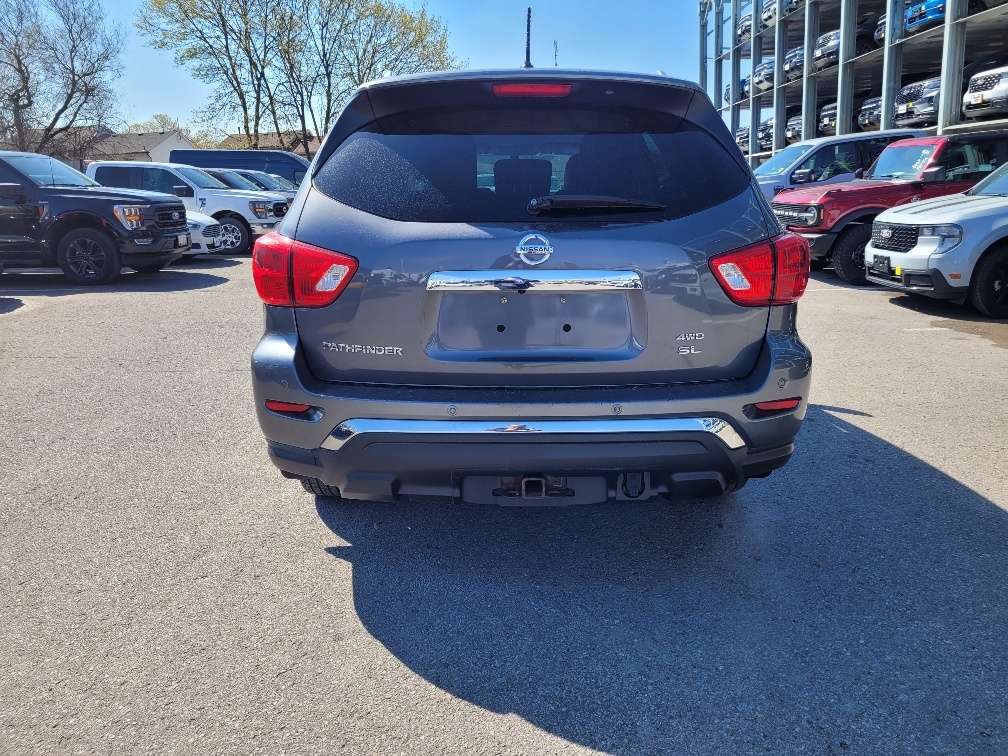 2017 Nissan Pathfinder