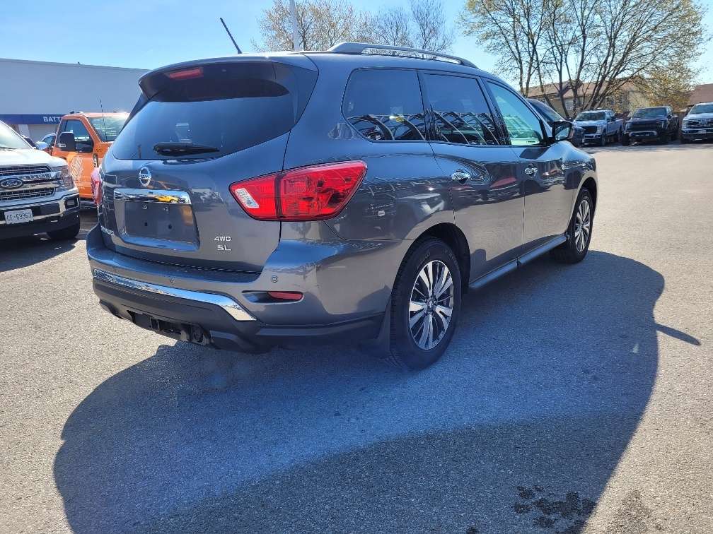 2017 Nissan Pathfinder