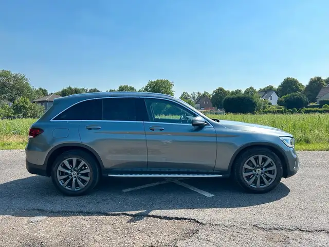 Mercedes-Benz GLC view 6