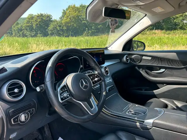 Mercedes-Benz GLC view 11