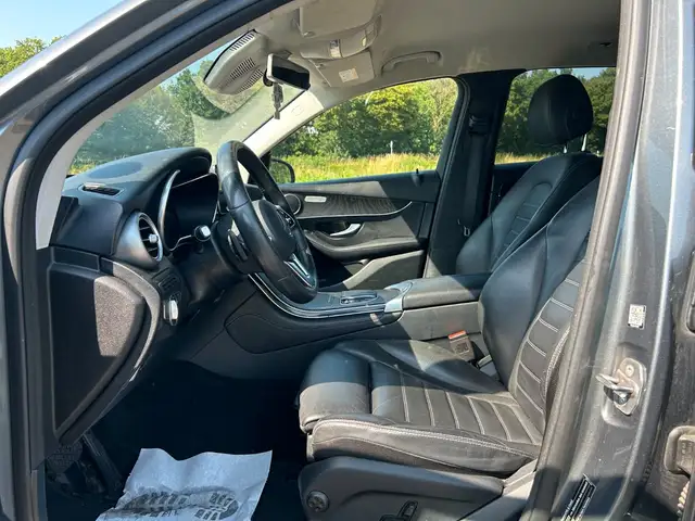 Mercedes-Benz GLC view 10