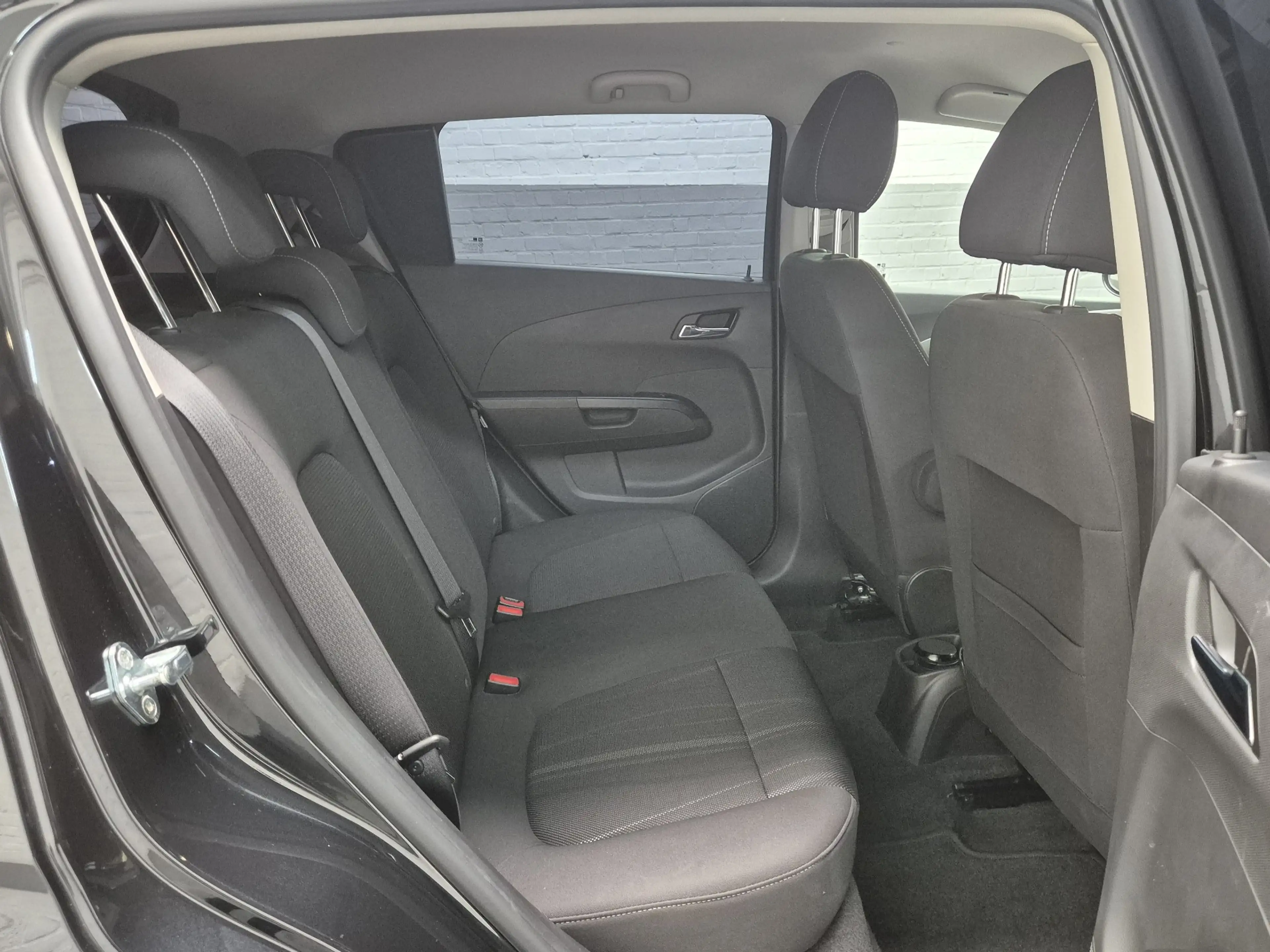 Chevrolet Aveo Aveo hatchback 1.6i LTZ- clim.- Très bel état — photo 15