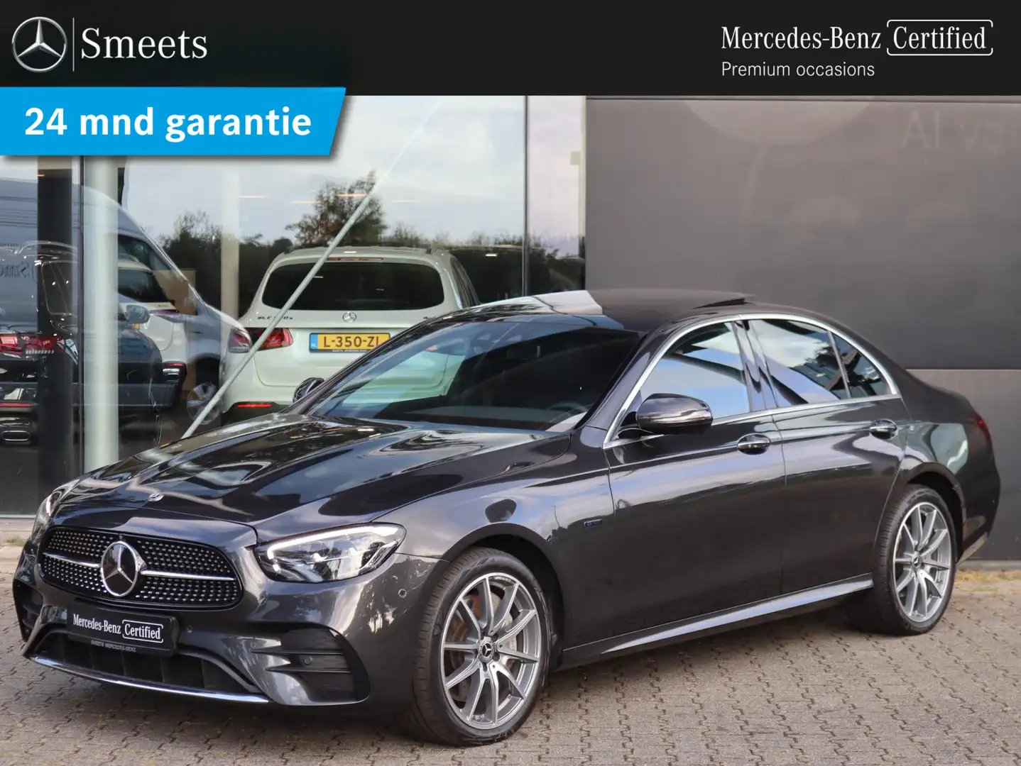 Mercedes-Benz E 300 e AMG line Grijs - 1