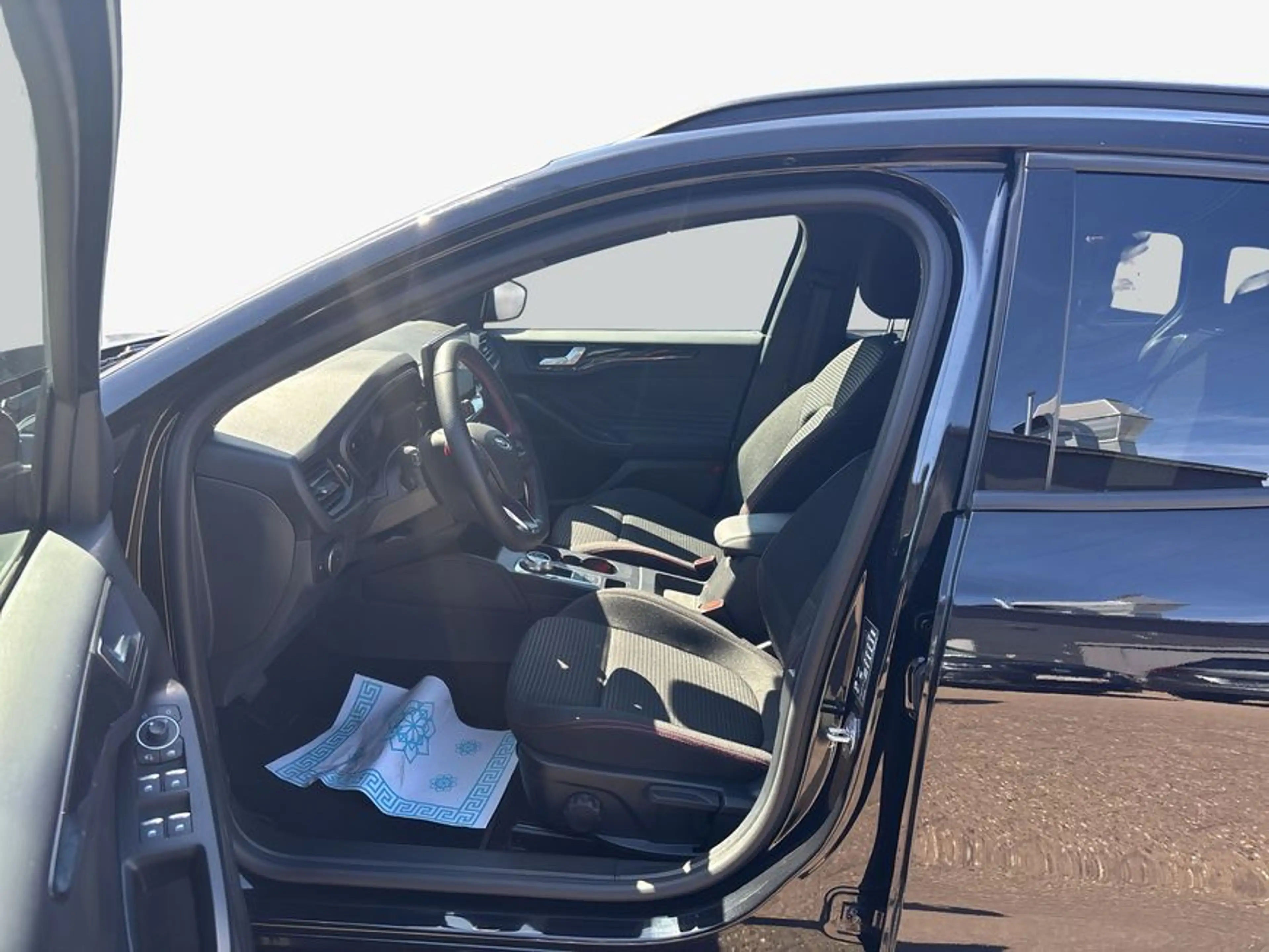 Ford Focus Turnier 1.5 EcoBlue Start-Stopp-System Aut. — photo 10