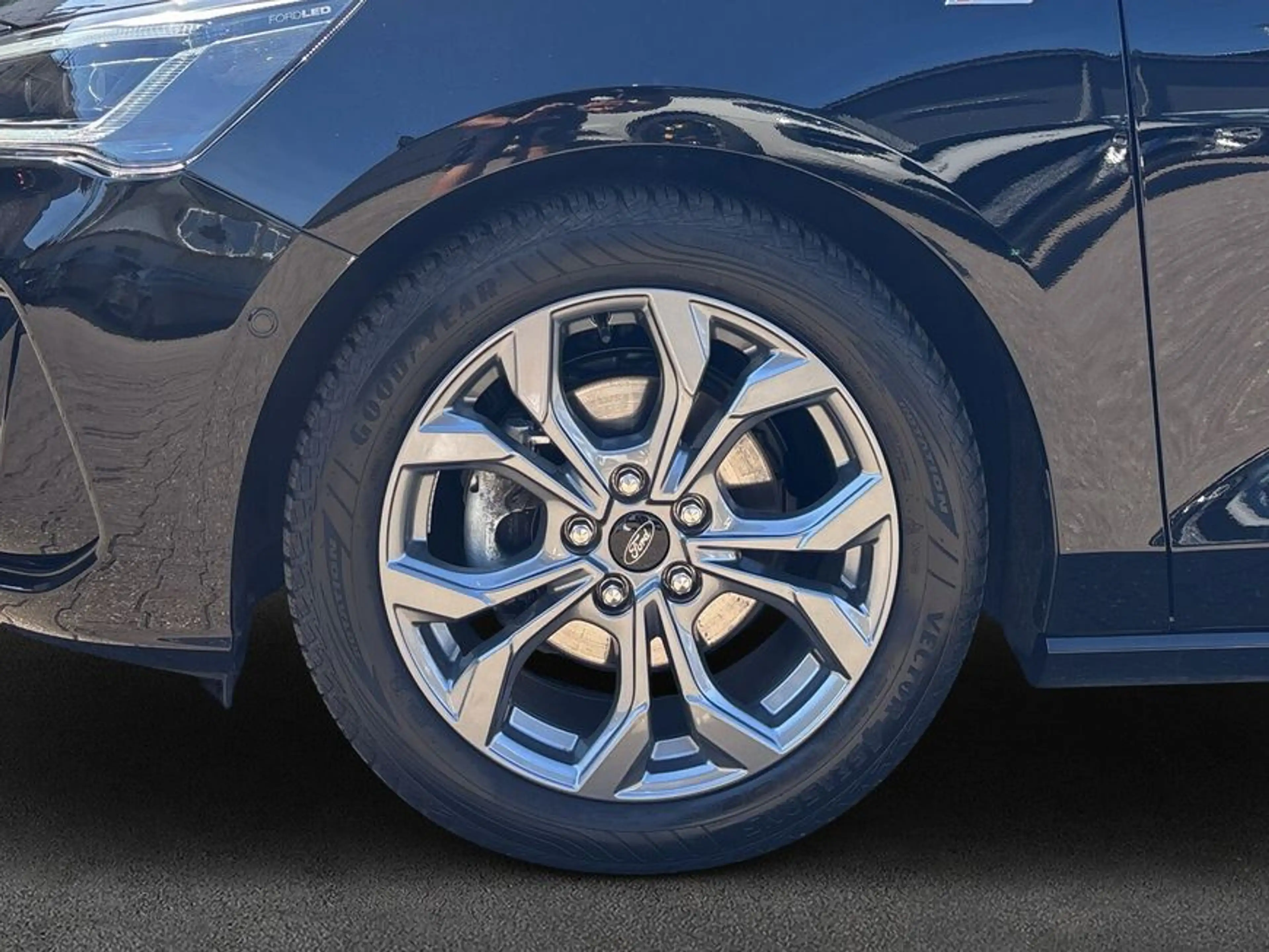 Ford Focus Turnier 1.5 EcoBlue Start-Stopp-System Aut. — photo 7