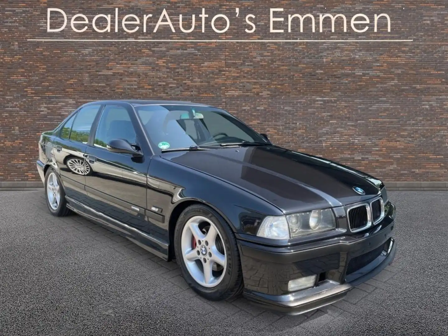 BMW 318 3-serie 318iS/4 Class II ( 1 van de 2500) Zwart - 1