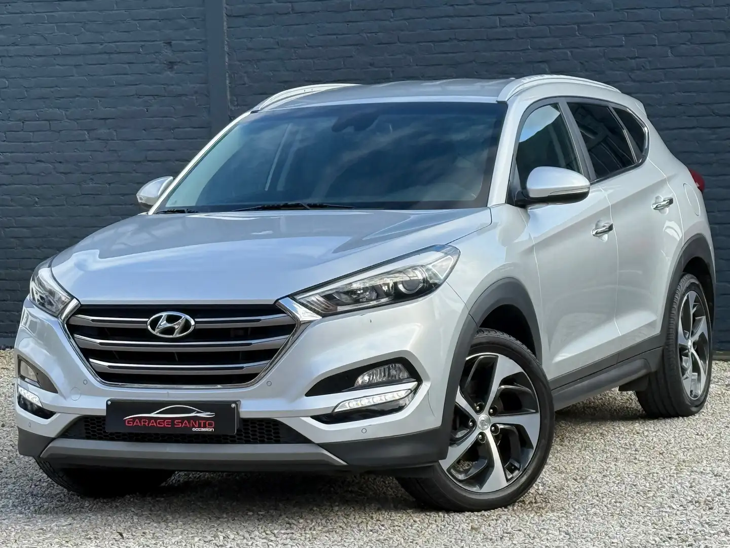Hyundai TUCSON ! RÉSERVÉE ! RÉSERVÉE ! Gris - 1