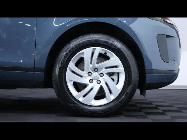 Land Rover Range Rover Evoque view 10