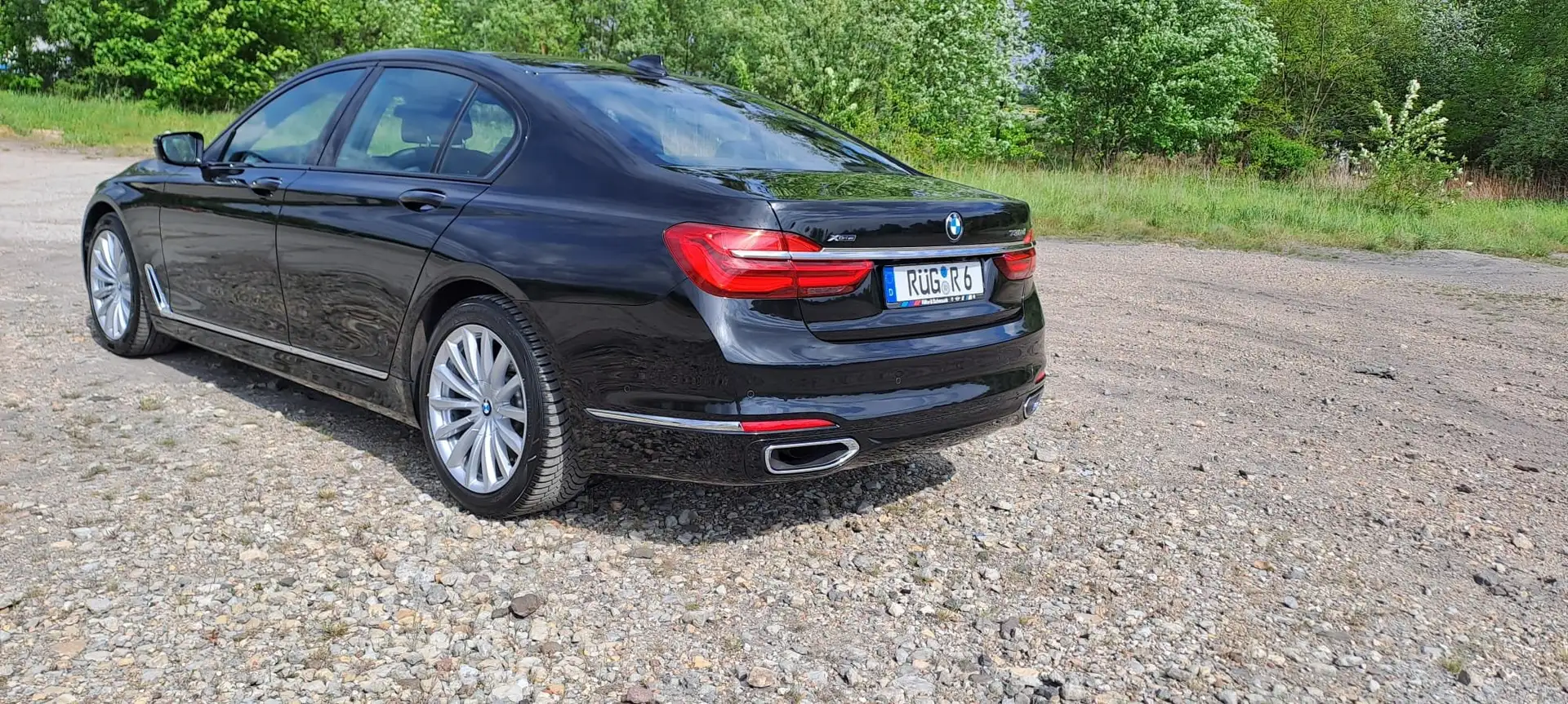 BMW 730 730d xDrive Negru - 2