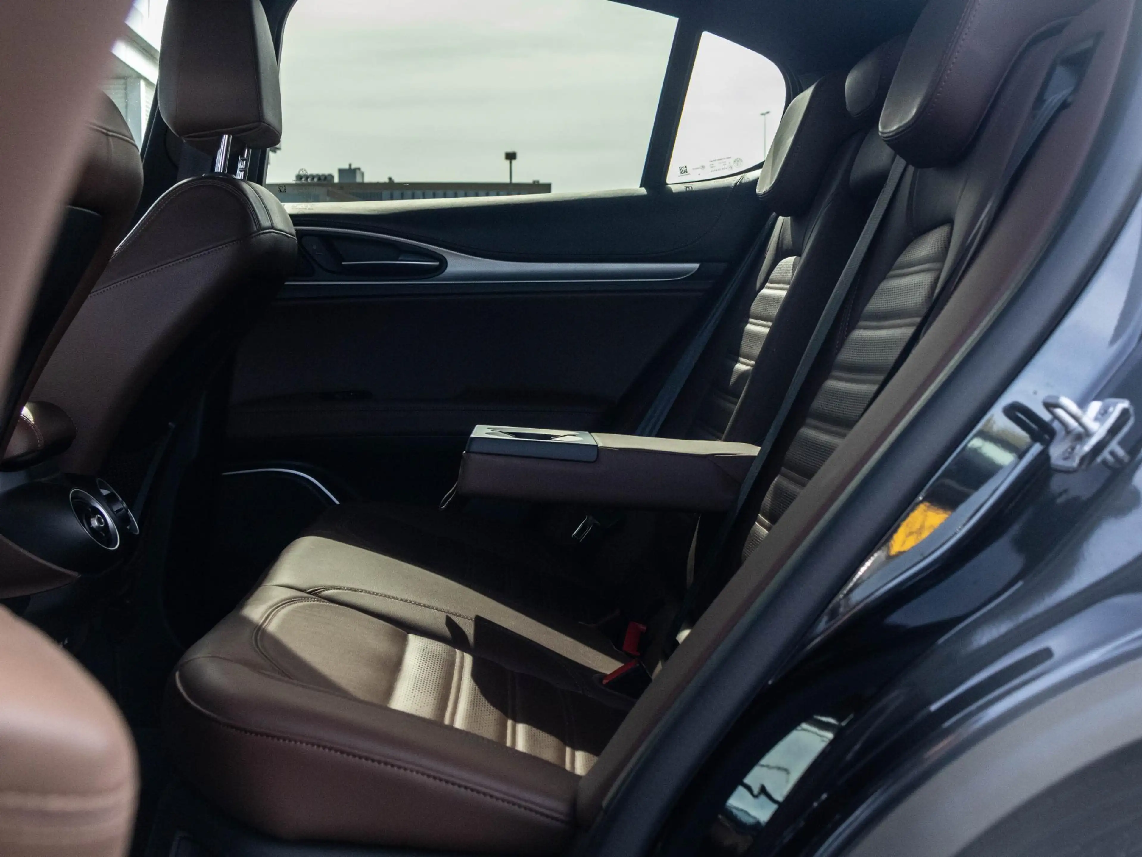 Alfa Romeo Stelvio 2.0 T AWD B-Tech | Pano| Memory | ACC | 20" — photo 10