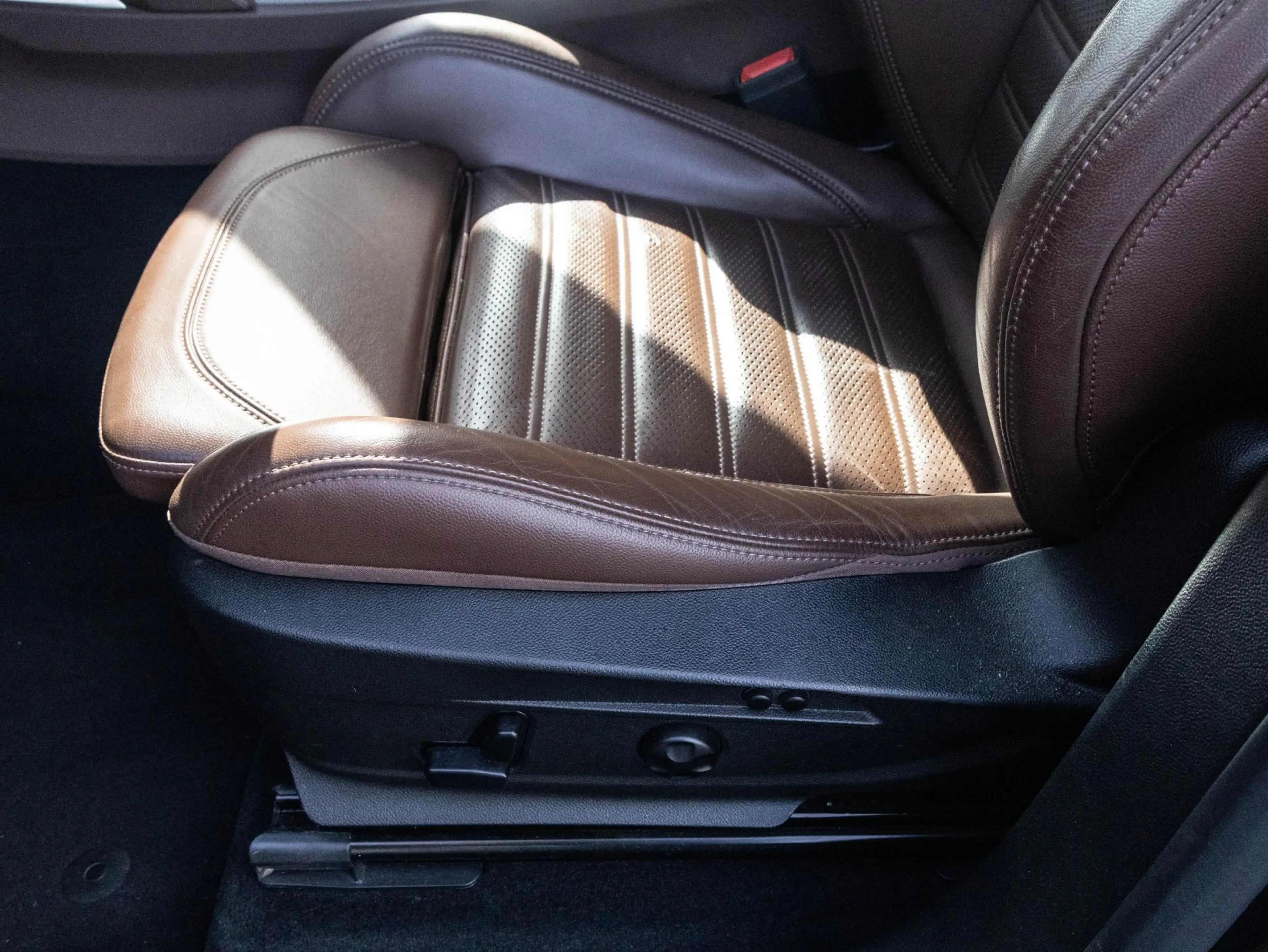 Alfa Romeo Stelvio 2.0 T AWD B-Tech | Pano| Memory | ACC | 20" — photo 24