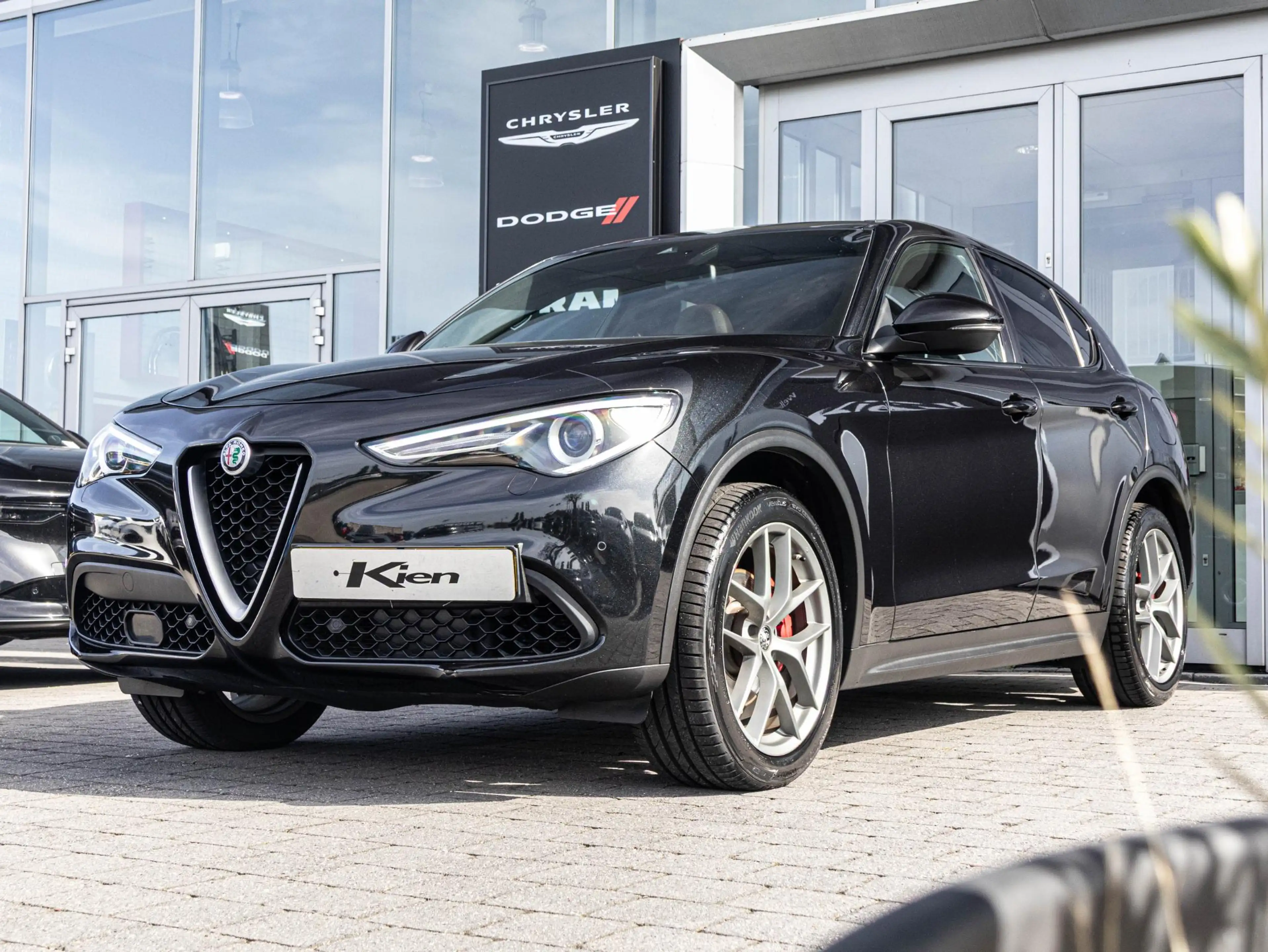 Alfa Romeo Stelvio 2.0 T AWD B-Tech | Pano| Memory | ACC | 20" — photo 18