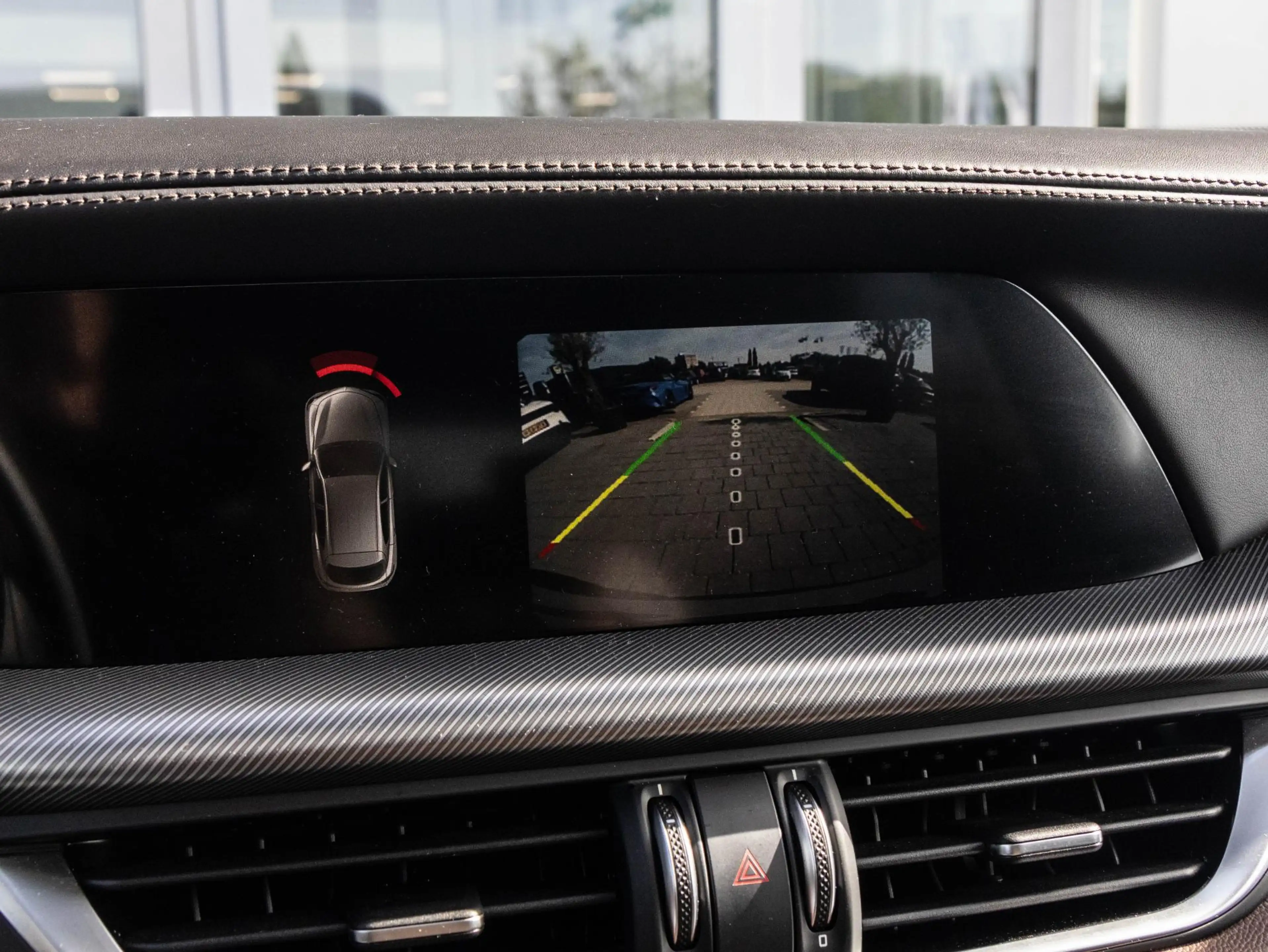 Alfa Romeo Stelvio 2.0 T AWD B-Tech | Pano| Memory | ACC | 20" — photo 34