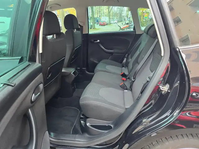 Seat Altea XL view 9