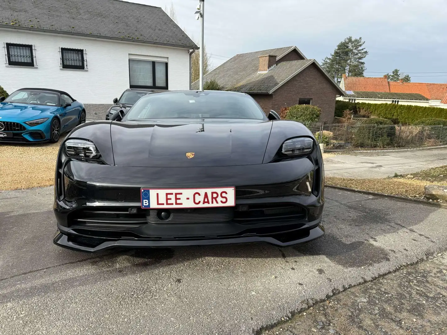 Porsche Taycan 4 CROSS TURISMO  ALLE OPTIES   65000 Noir - 2