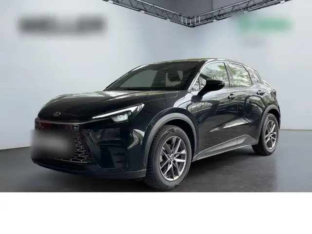 Lexus LBX