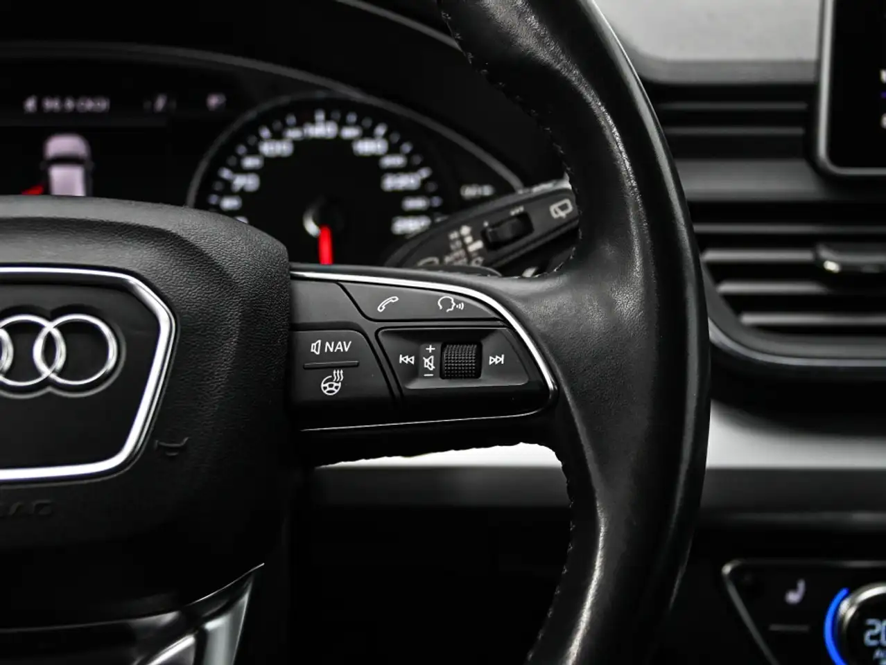 Audi Q5 photo Audi Q5