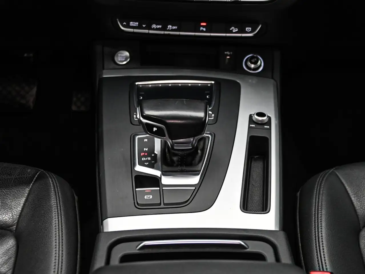 Audi Q5 photo Audi Q5