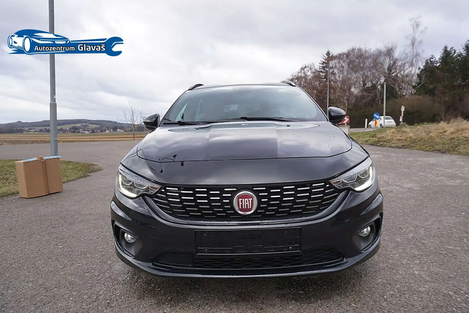 Fiat Tipo MultiJet 120 SCR S-Design Schwarz - 1