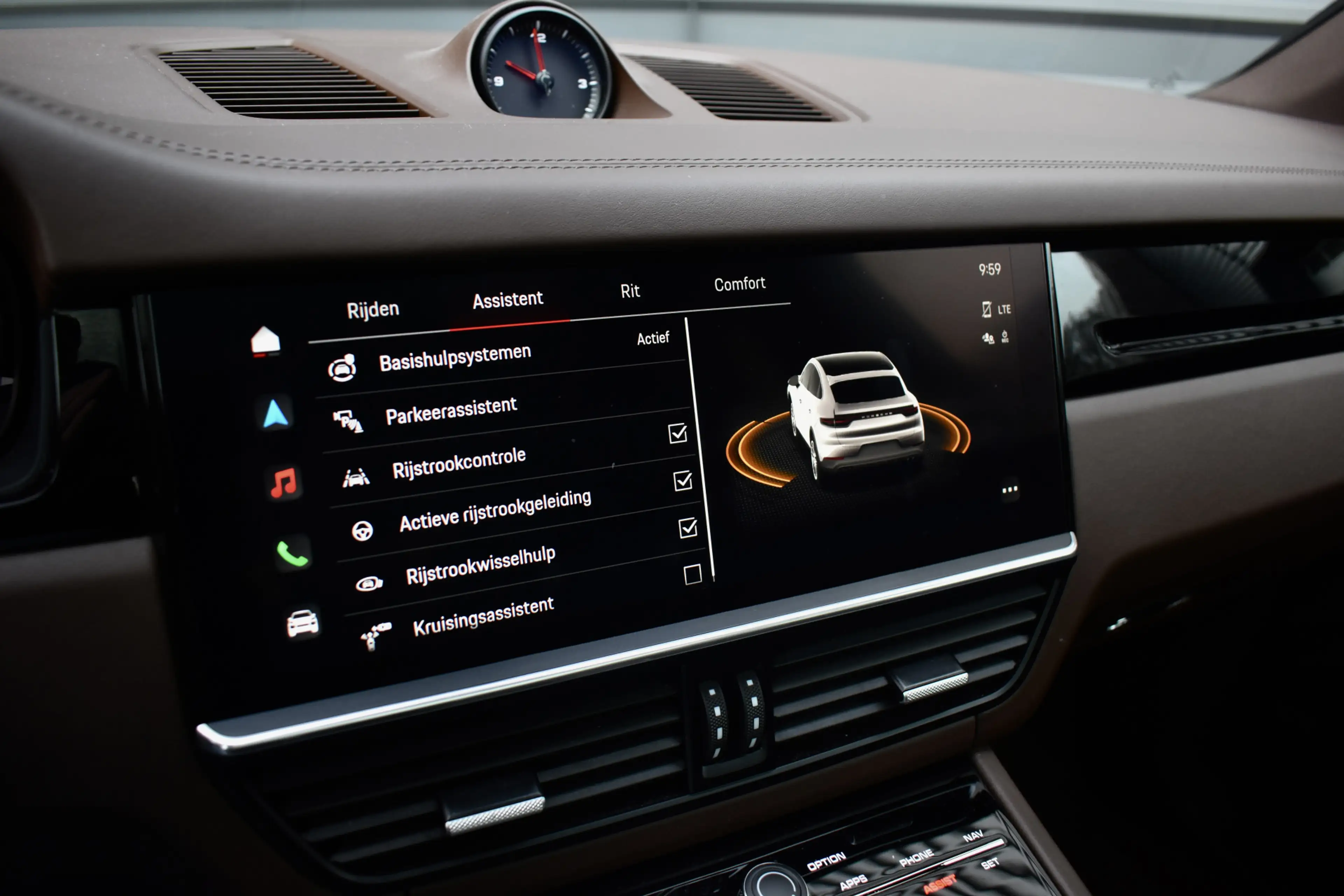 Porsche Cayenne Coupé 3.0 E-Hybrid Platinum Edition SportDesign | — photo 11