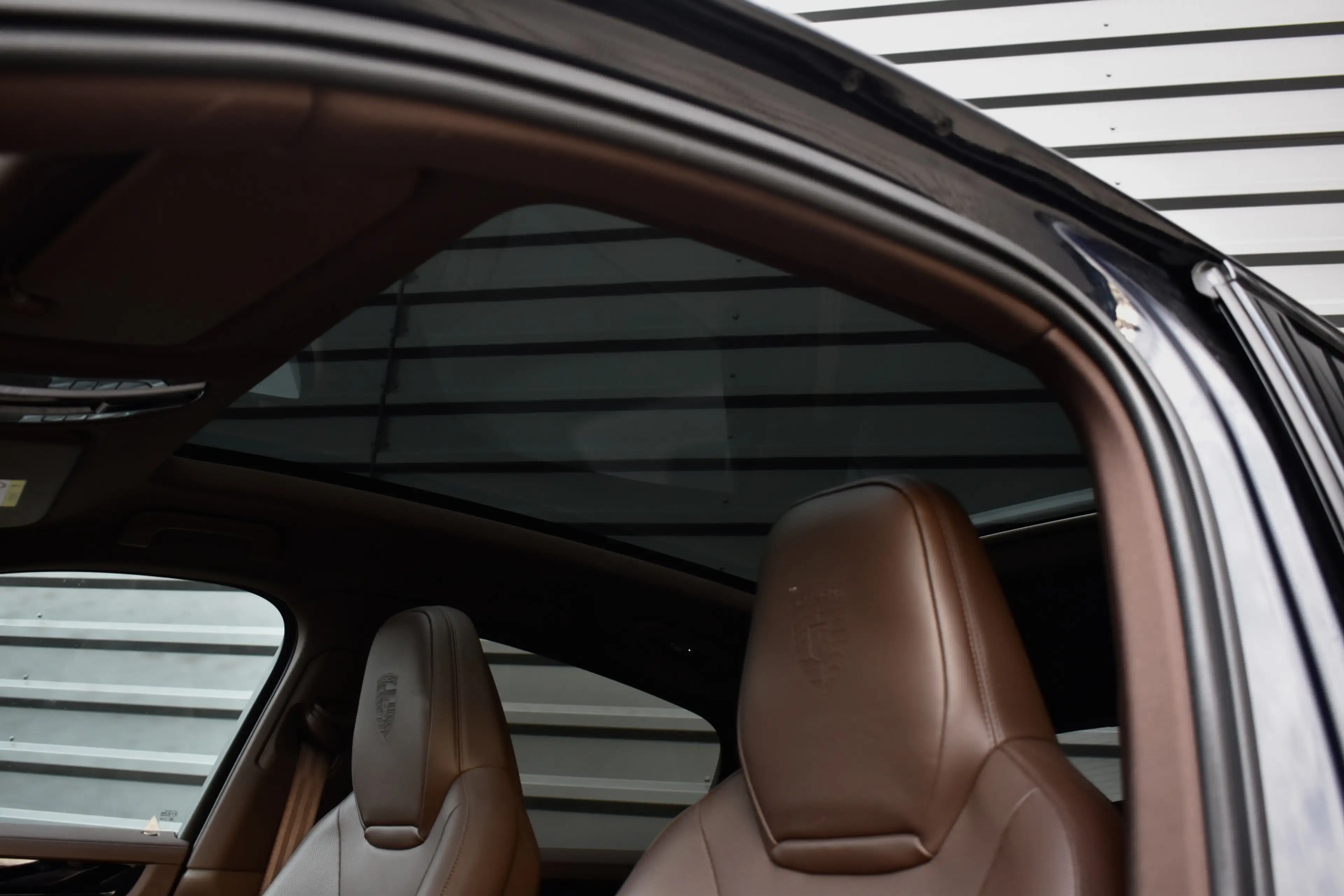 Porsche Cayenne Coupé 3.0 E-Hybrid Platinum Edition SportDesign | — photo 7