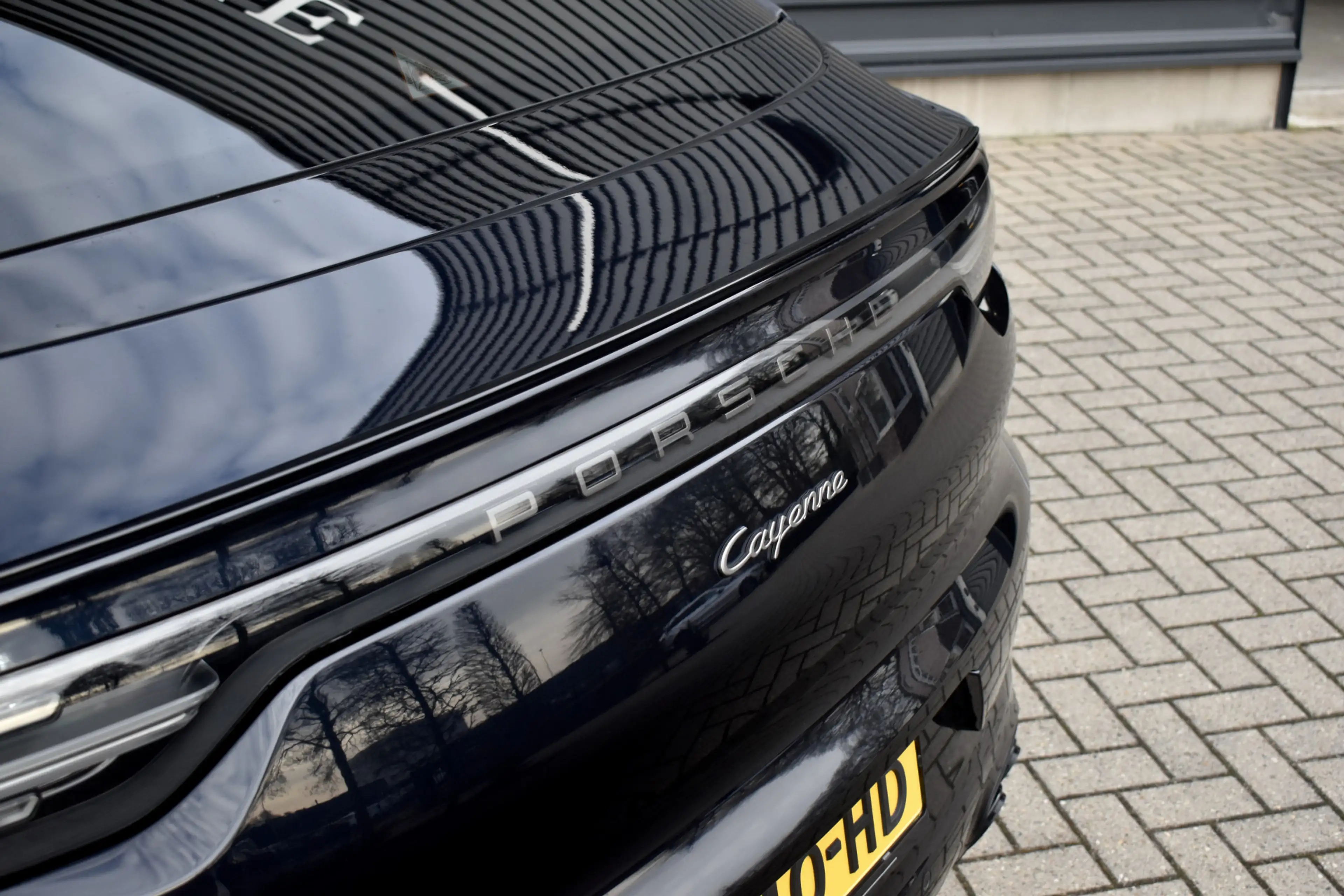 Porsche Cayenne Coupé 3.0 E-Hybrid Platinum Edition SportDesign | — photo 43