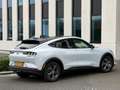 Ford Mustang Mach-E Extended 290 pk RWD 98 kWh, panoramadak, leder vel Weiß - thumbnail 3