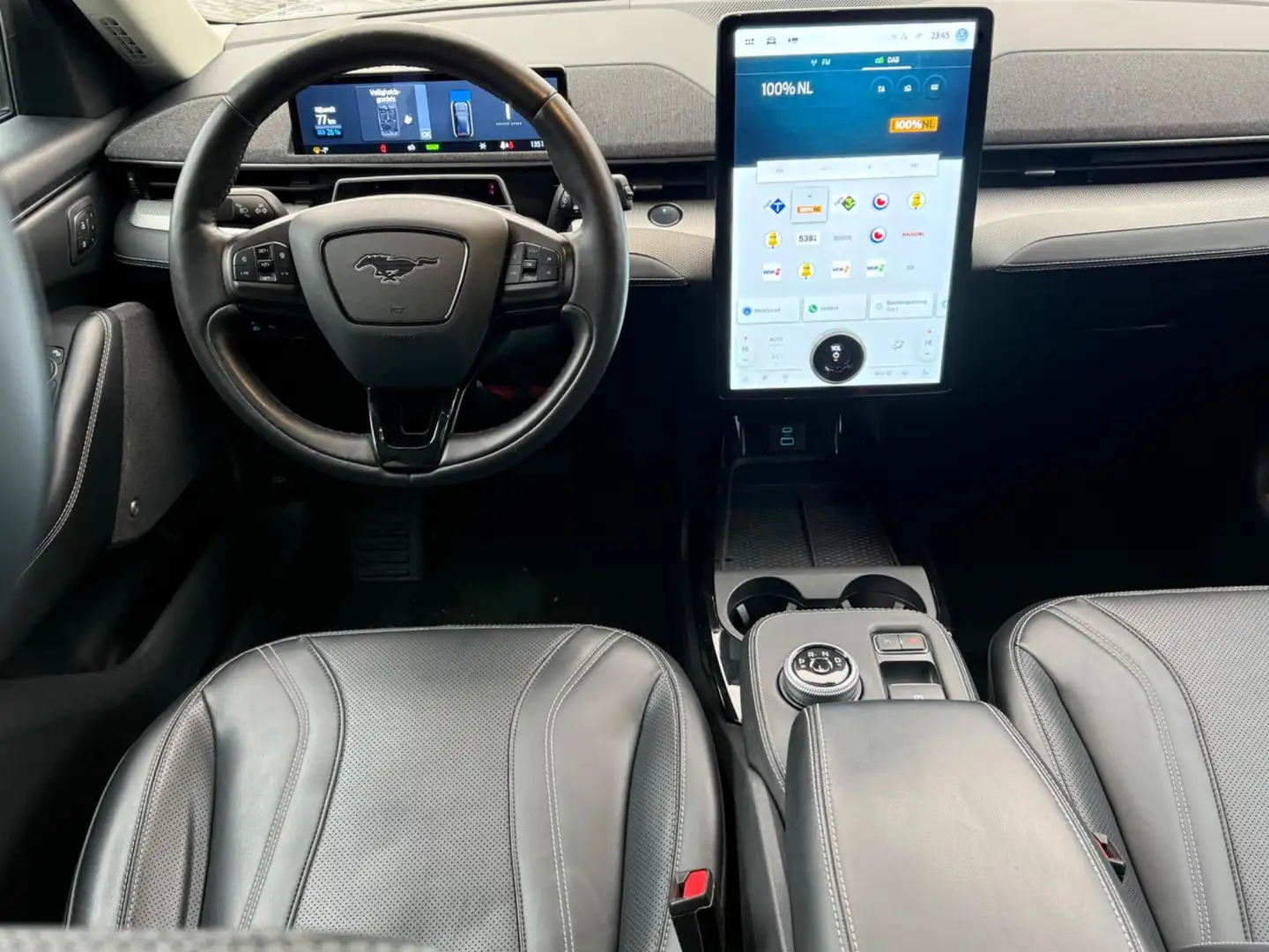 Ford Mustang Mach-E Extended 290 pk RWD 98 kWh, panoramadak, leder vel Weiß - 2