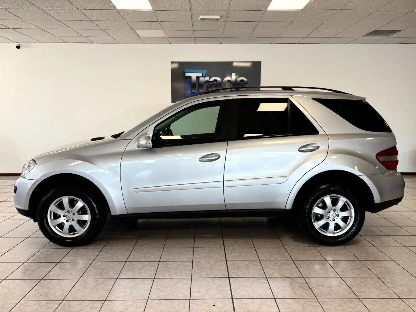 Mercedes-Benz ML 350 ML 350 Benzina Сірий - 1