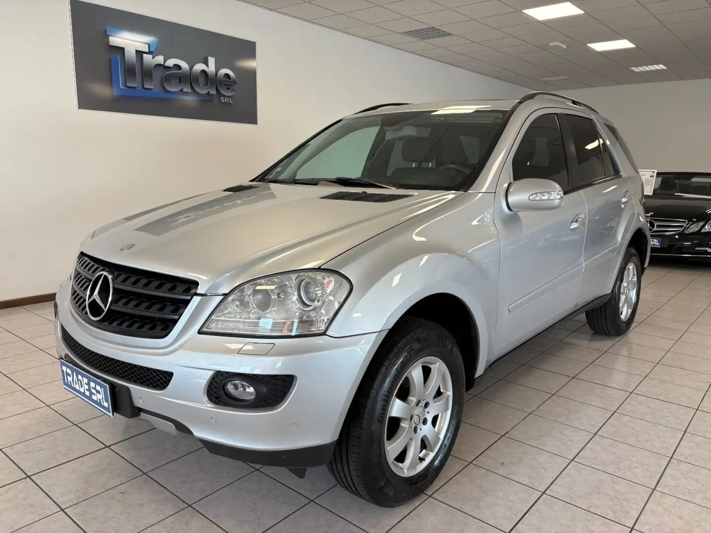 Mercedes-Benz ML 350 ML 350 Benzina Сірий - 2
