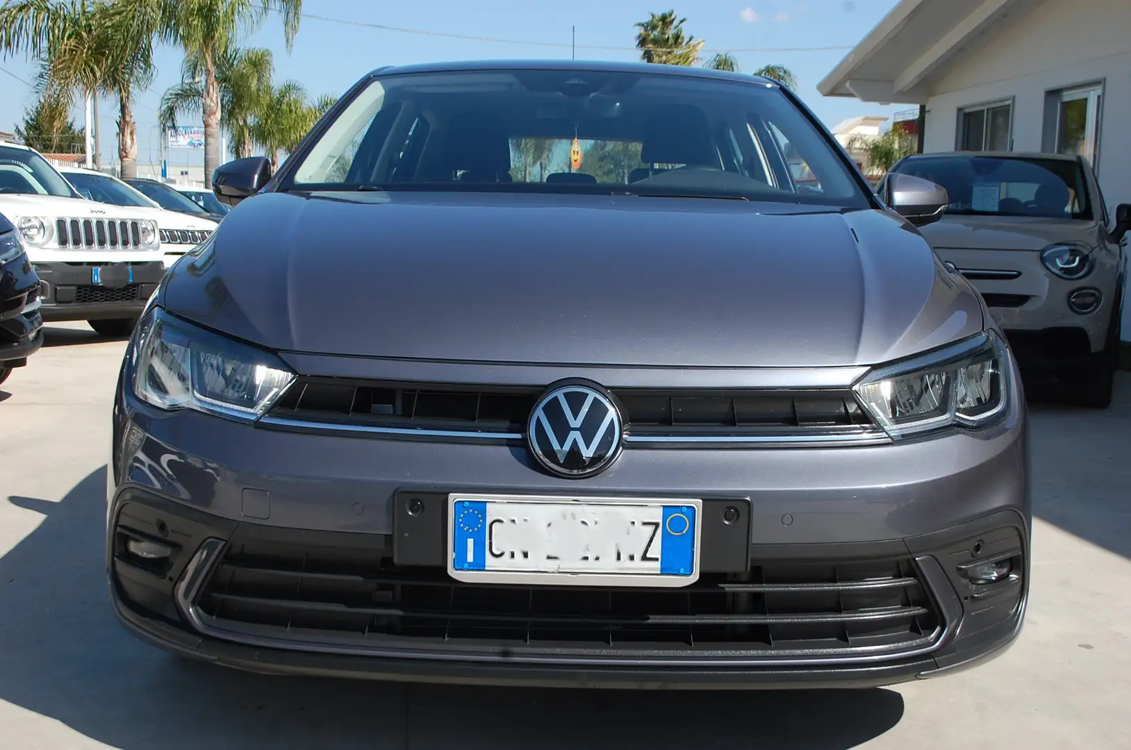 Volkswagen Polo 1.0 TSI Life 95CV DSG Uff Italy Clima App Lega USB Gris - 2